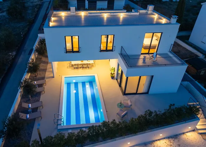 Rige * 罗戈兹尼察